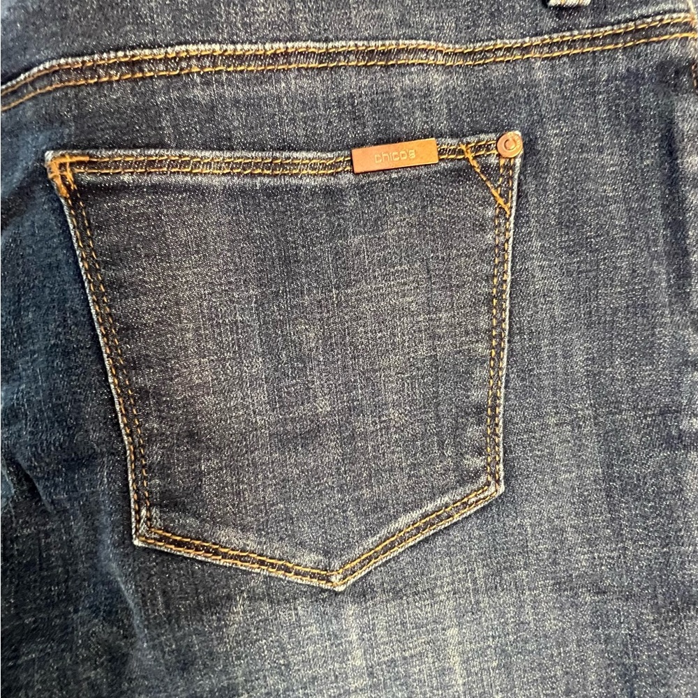 Chico’s SO Slimming Girlfriend Slim Leg Crop Size: U.S. 6 R / Chico’s Size 0.5 R